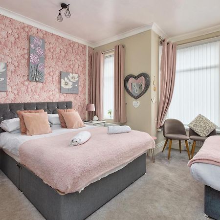 Friends Hotel Blackpool Esterno foto