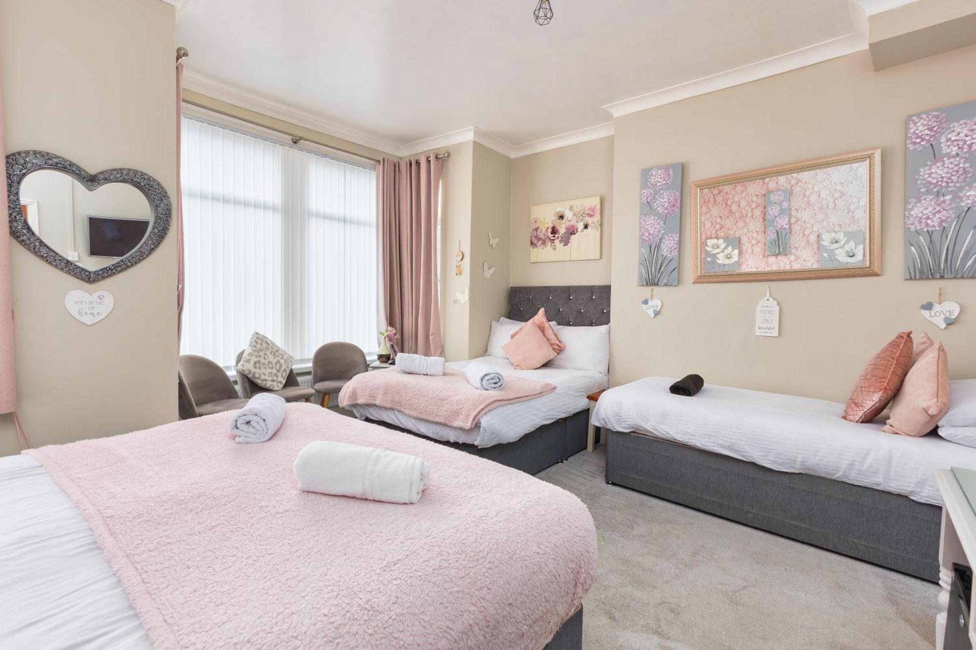 Friends Hotel Blackpool Esterno foto