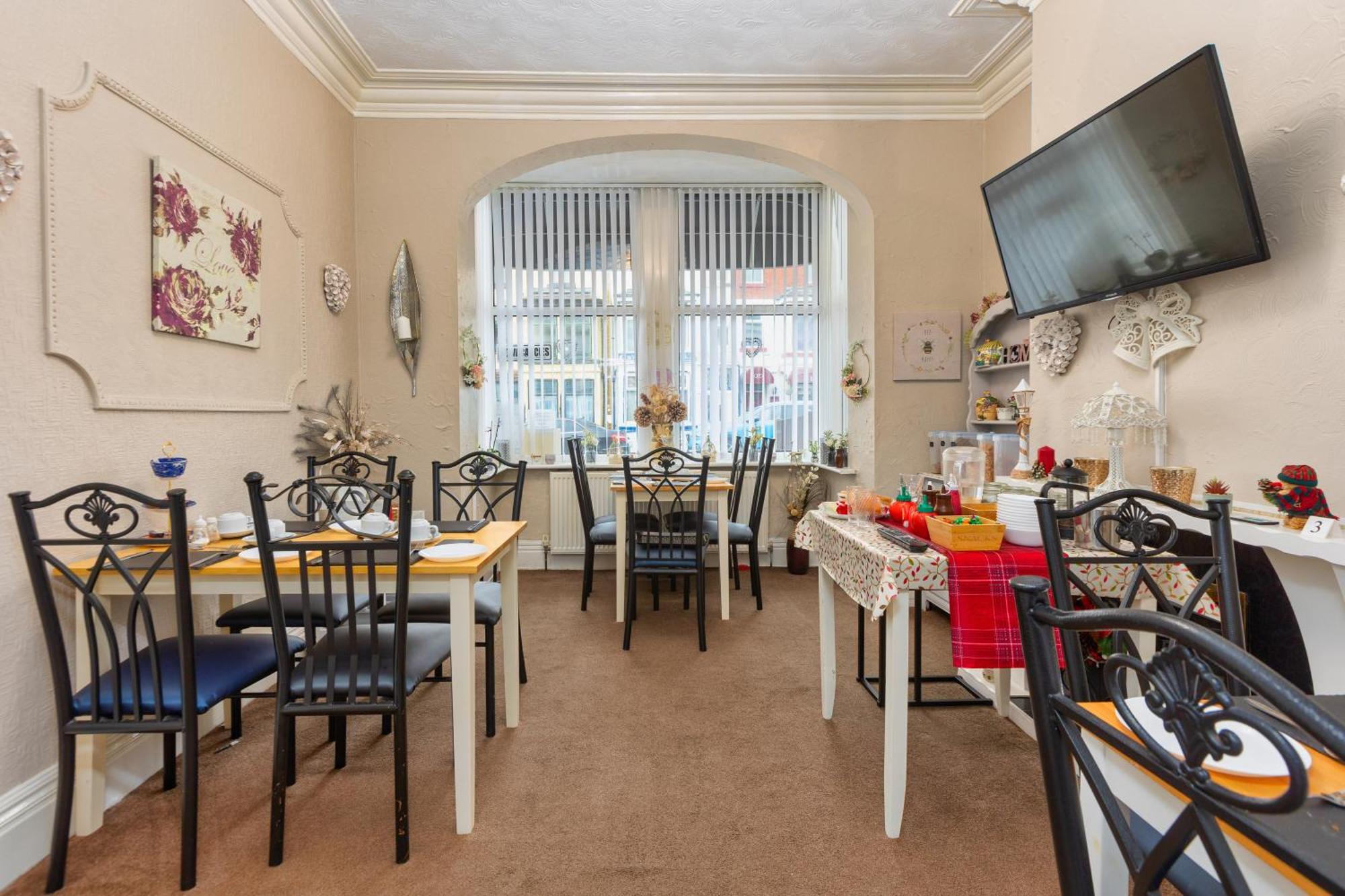 Friends Hotel Blackpool Esterno foto